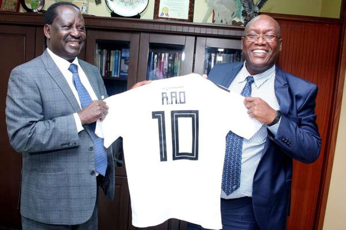 Raila Odinga with youth football team